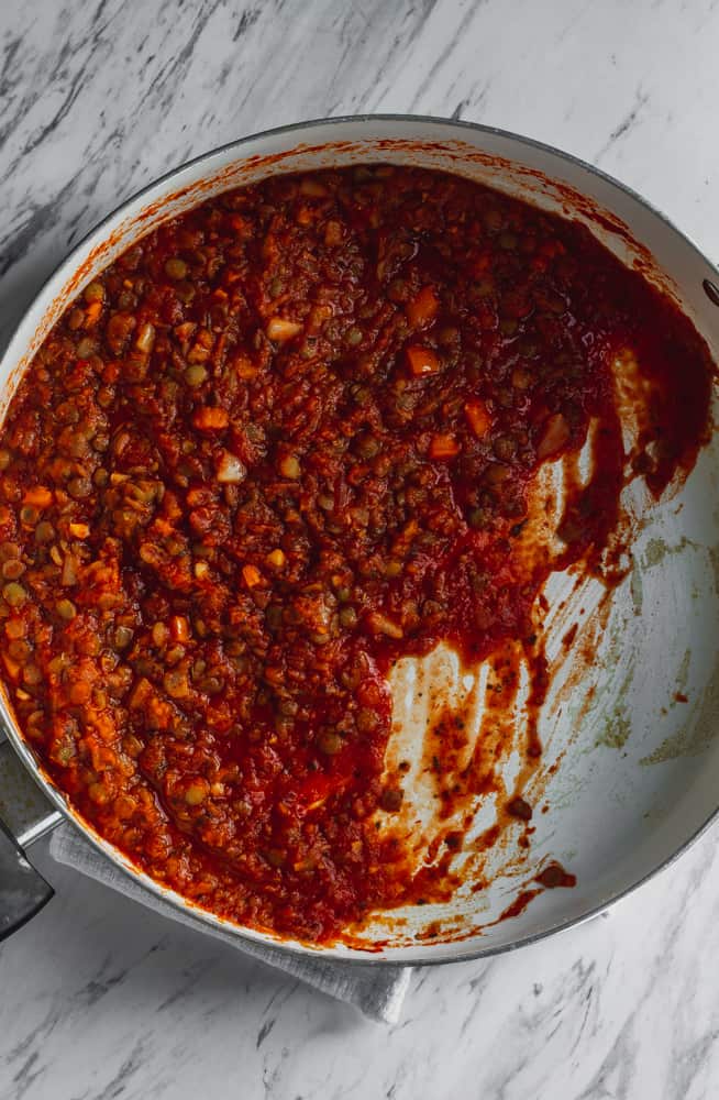 lentil bolognese mixture in white pot